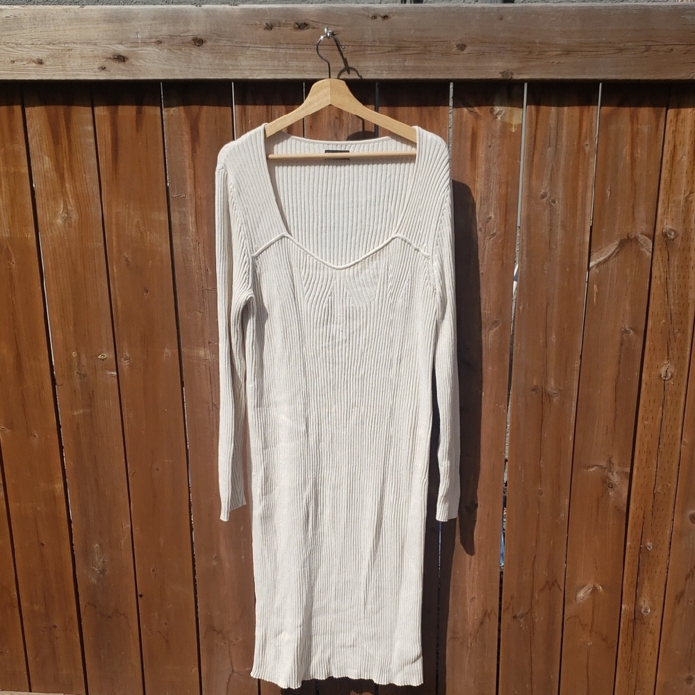 Xxl Cream Bodycon Sweater Dress with Long Sleeves And Sweetheart Neckline